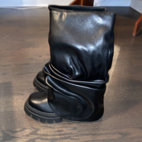 Azalea Wang brand new with box “mate black”boots - Picture 8 of 8